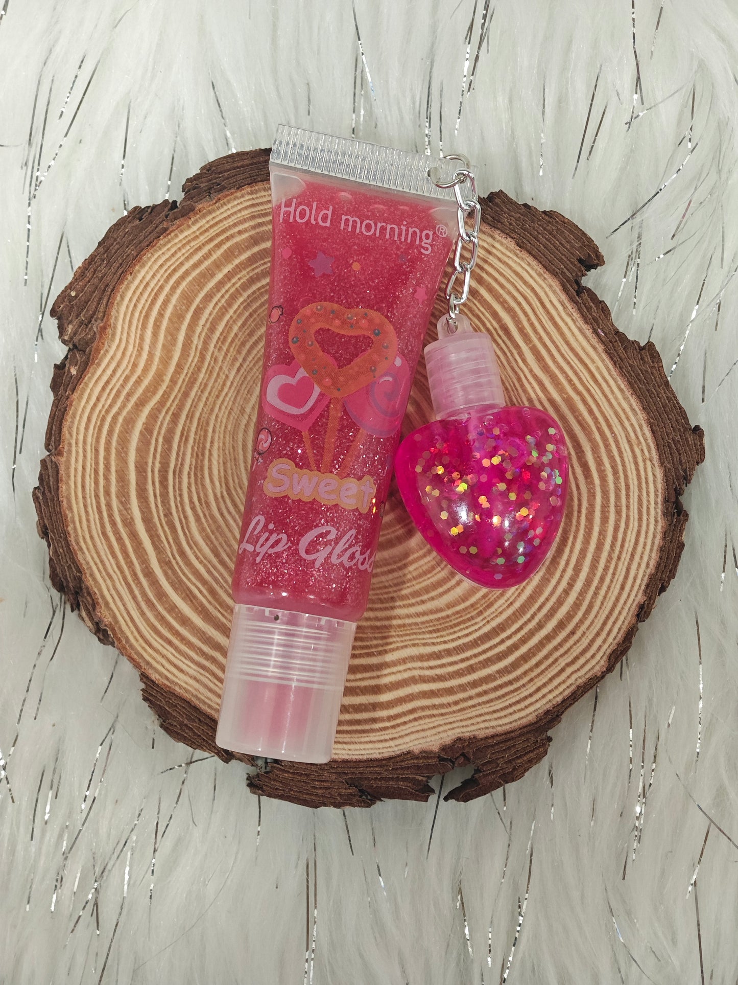 1 Lip Gloss Llavero de corazón 💫| ¡Tu brillo favorito siempre contigo!